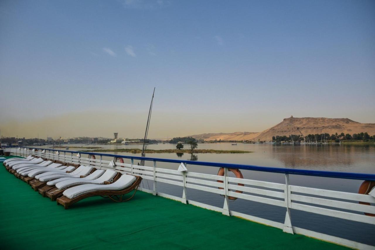 Hotel GTS Nile Cruise Luxor Aswan Extérieur photo